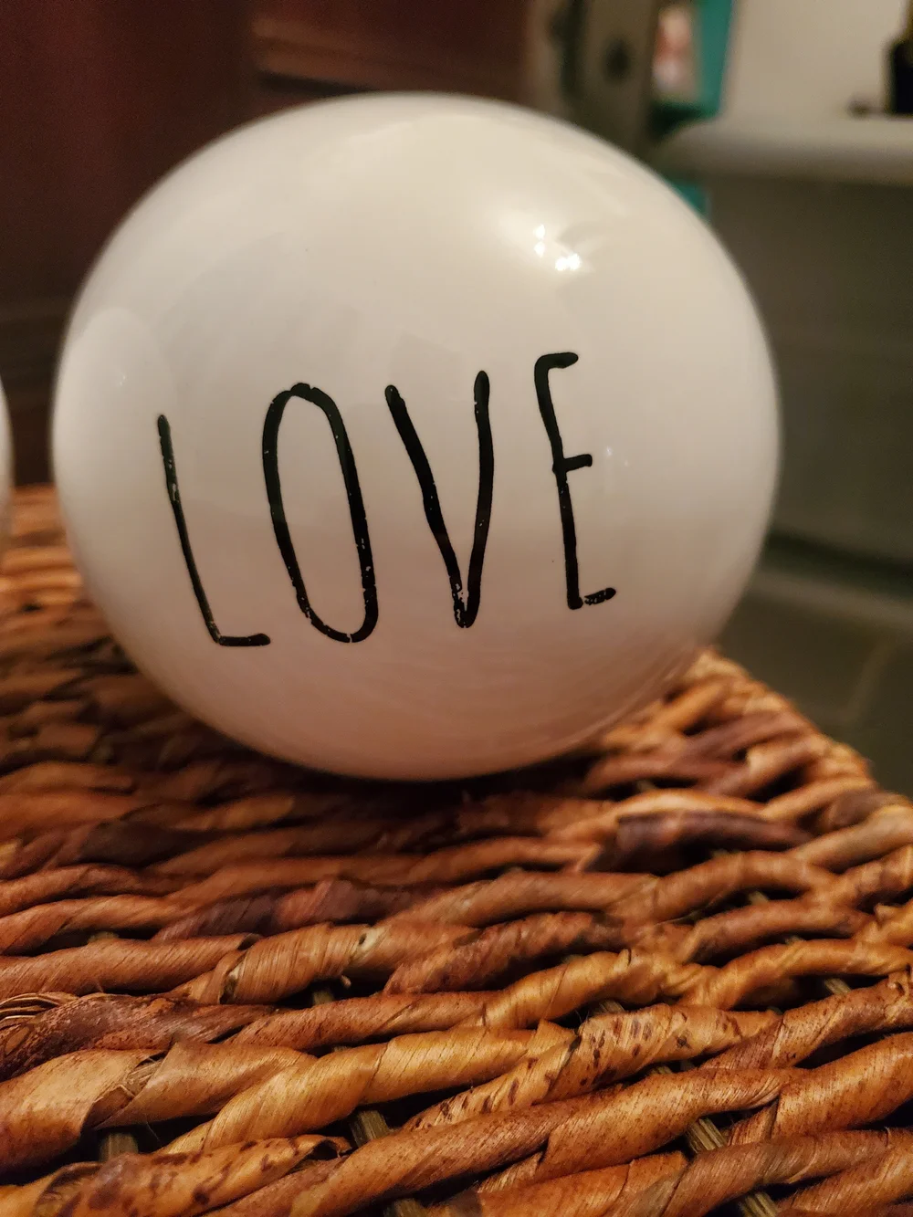 Decorative White Ceramic Balls with Lettering